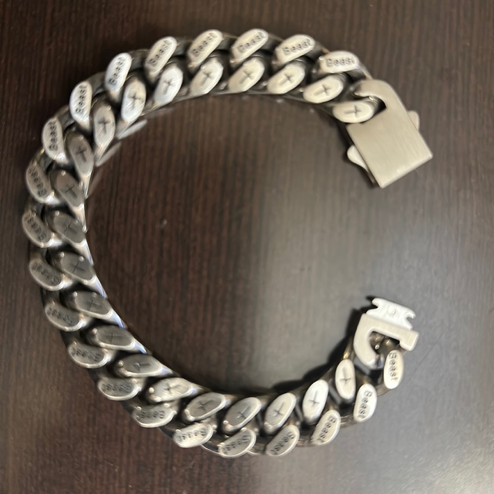 Stainless steel bracelet